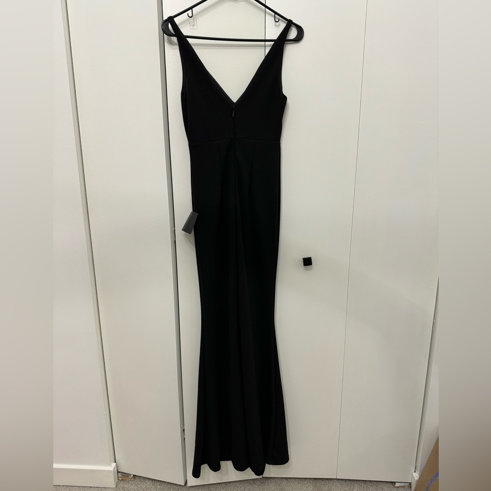 Brand new - Lulu’s formal black dress. Perfect for weddings! XS tags still on